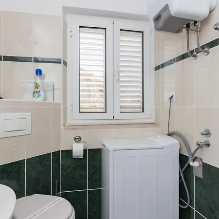 Milic - Two Bedroom With Terrace And Sea View Ragusa